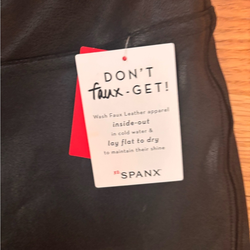 SPANX Faux Leather Black Leggings M NWT - Picture 5 of 7